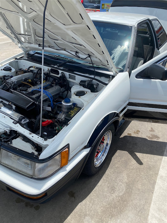 カローラレビンのAE86レビン・AE86・アドバン・洗車・DIYに関するカスタム事例の投稿画像2枚目