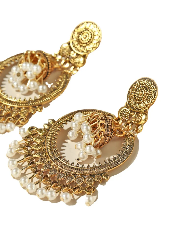 Bohemien retro etnische stijl metalen legering oorbellen voor dames, perfect voor een unieke uitstraling.