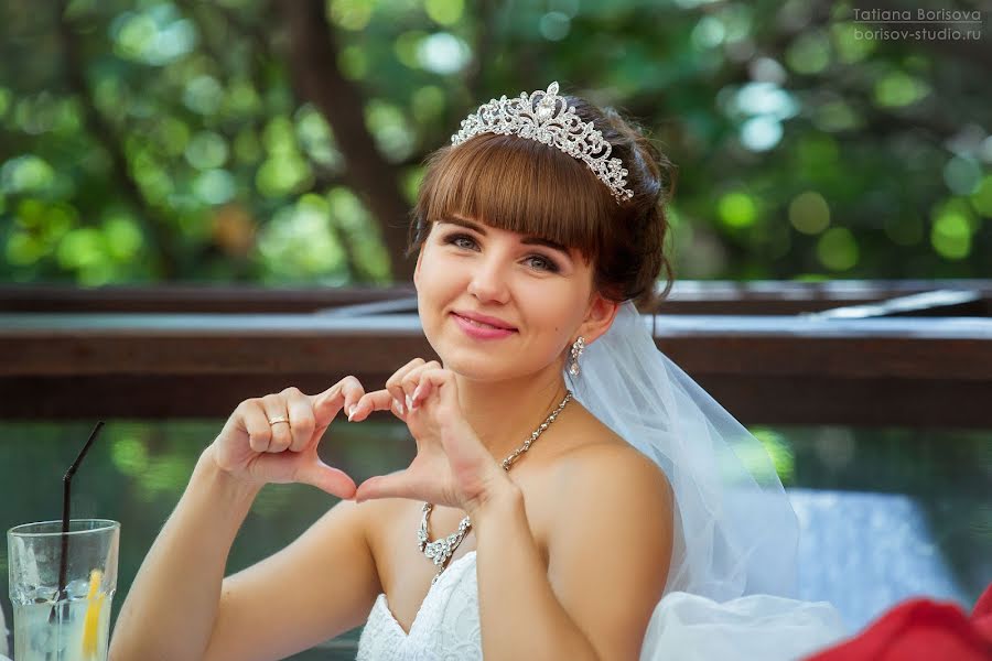 Fotógrafo de casamento Tatyana Borisova (borisovatn). Foto de 4 de abril 2017