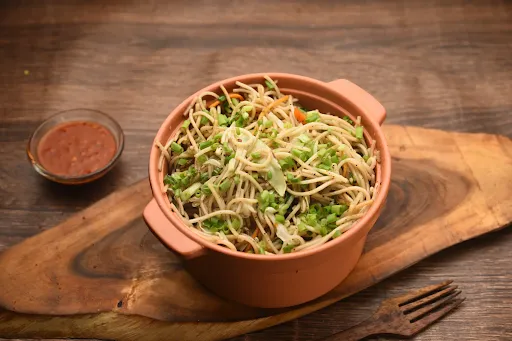 Veg Hakka Chowmein