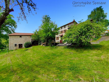 ferme à Celles-sur-Durolle (63)