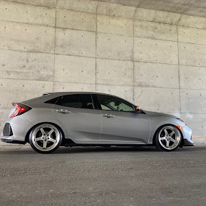 シビック FK7