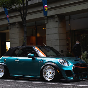 ミニ コンバーチブル JCW