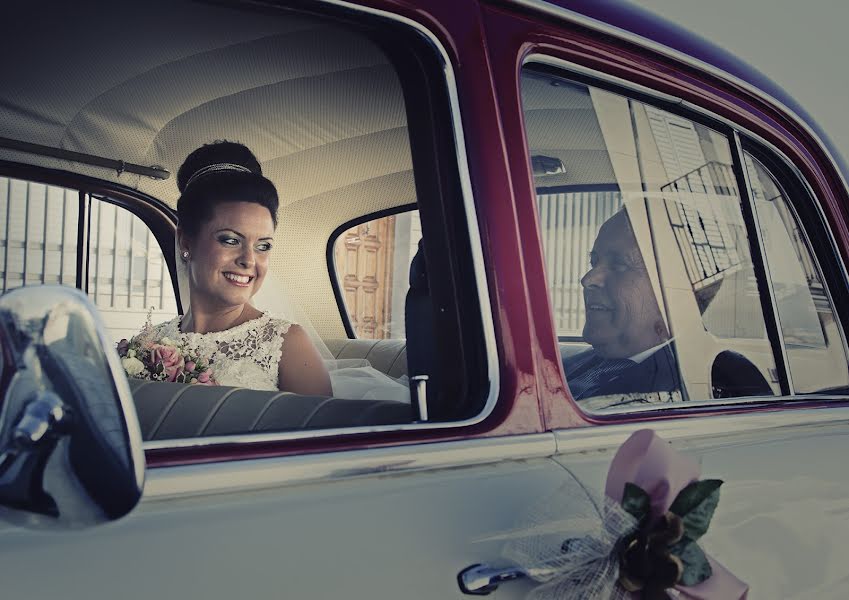 Fotografo di matrimoni Toñy Cruz Calle (tonycruzcal). Foto del 21 luglio 2016