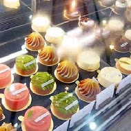 某某甜點 Quelques Pâtisseries