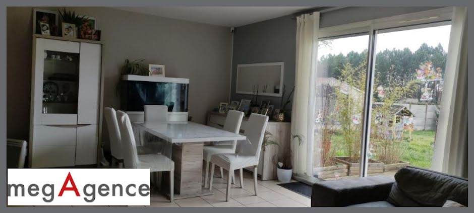 Vente maison 6 pièces 110 m² à Saint-Savin (33920), 232 000 €