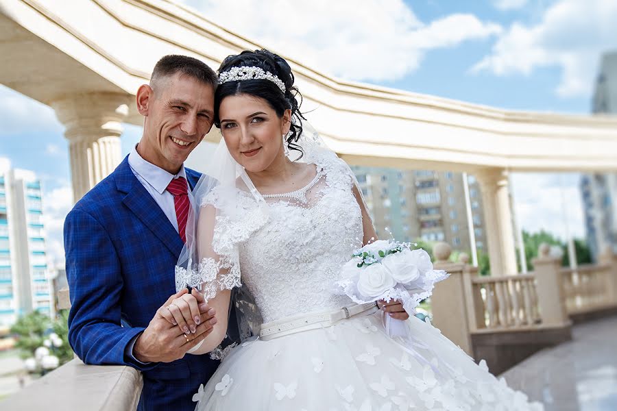 Fotografo di matrimoni Maksim Leontev (maksim02118827). Foto del 13 luglio 2017