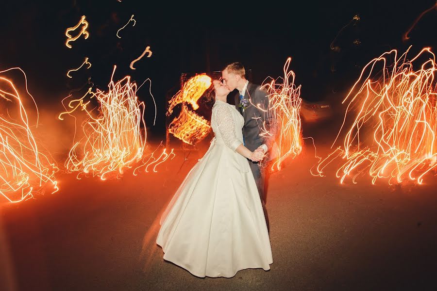 Fotógrafo de bodas Viktoriya Romanova (victori1). Foto del 7 de febrero 2017