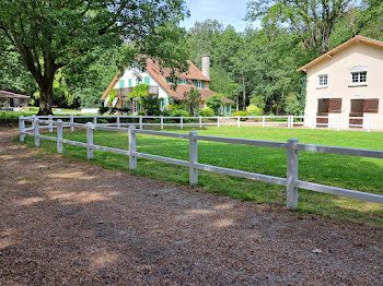 propriété à Poigny-la-Forêt (78)