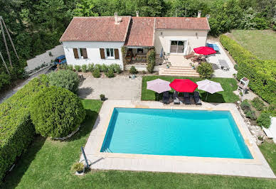 House with pool 6