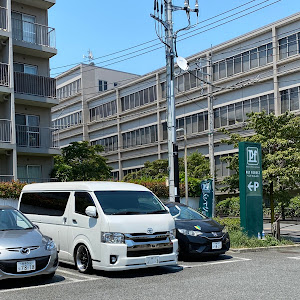ハイエースバン