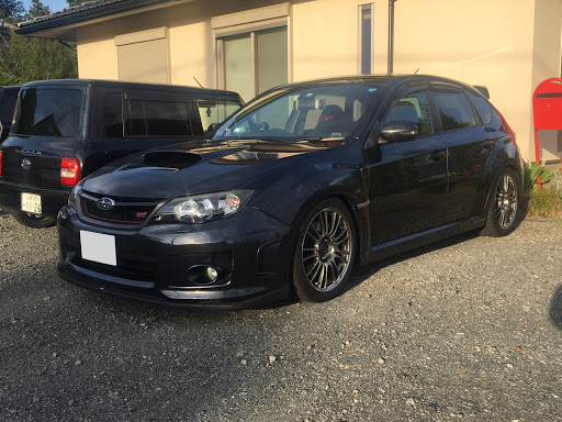 スバル インプレッサ Wrx Stiを華麗にカスタム By け 18 04 27 テインの車高調入れました 結構前ですが 何センチ落ちてるか分かりませんが Cartune