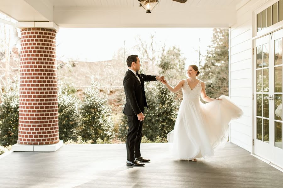 Fotografo di matrimoni Brandilynn Aines (brandilynnaines). Foto del 7 settembre 2019