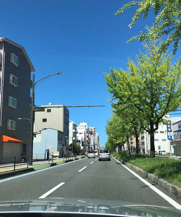 Eクラス ステーションワゴンのw212・s212・メルセデス・ベンツ・シート蒸れる・道後温泉に関するカスタム事例の投稿画像1枚目