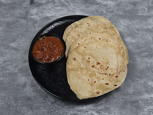 4 Chapati + Erachi Curry