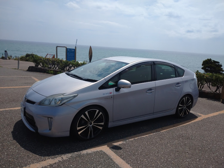 プリウスのzvw30・旅に関するカスタム事例の投稿画像1枚目