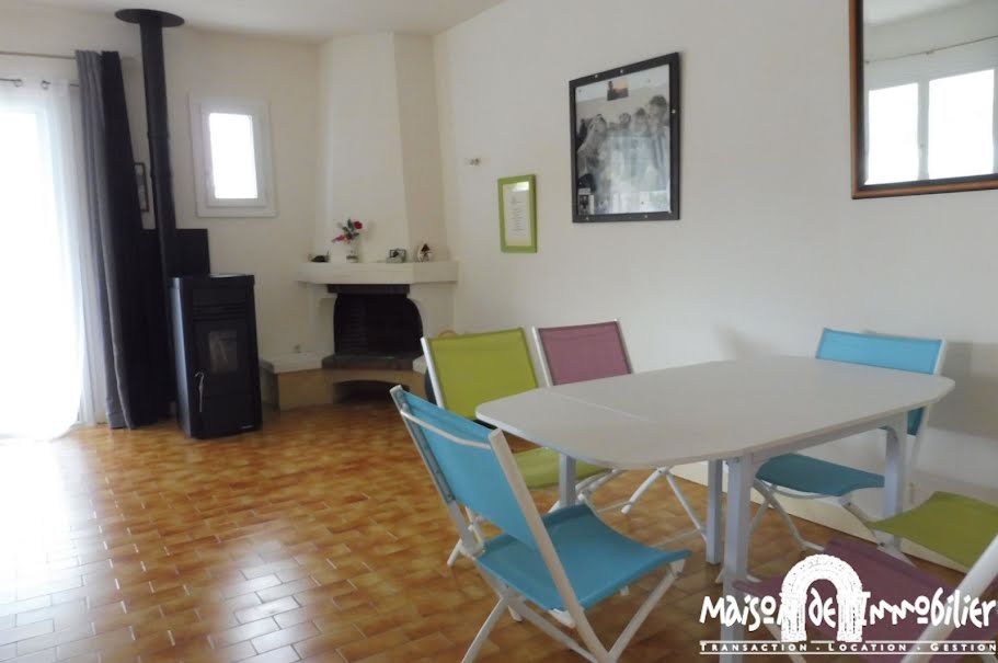 Vente maison 3 pièces 80 m² à Barzan (17120), 262 500 €