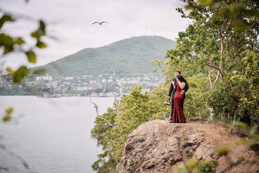 Fotógrafo de casamento Timofey Timofeenko (turned0). Foto de 25 de julho 2017