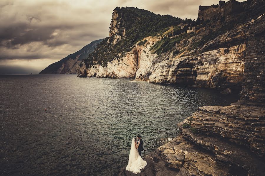 Nhiếp ảnh gia ảnh cưới Alessandro Biggi (alessandrobiggi). Ảnh của 6 tháng 2 2021
