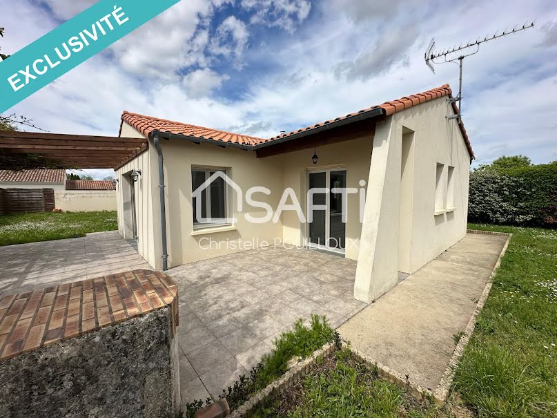 Vente maison 4 pièces 122 m² à Saint-Gelais (79410), 255 000 €