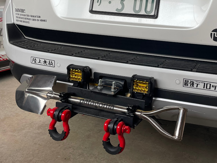 ランドクルーザーのLEDワークライト・ワークライト取り付け・ワークライト取り外し・ご近所ホムセンDCM・3年間生存に関するカスタム事例の投稿画像2枚目