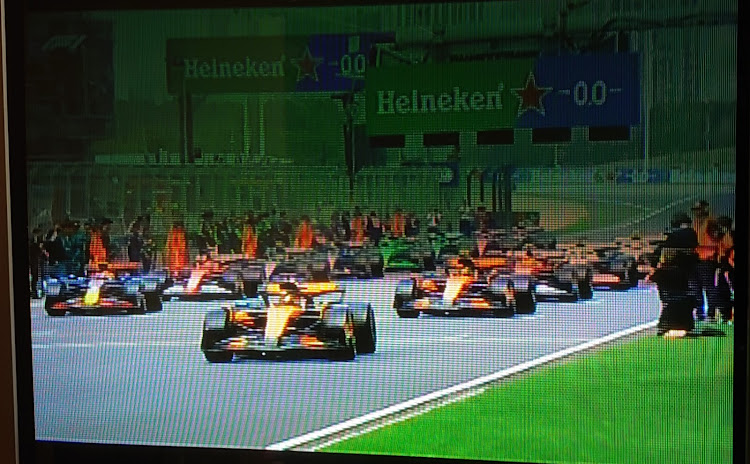 エッティマンさんが投稿したF1中国GP・代車生活中・3月もよろしくお願いします・いつもいいね、コメントありがとうございますに関するカスタム事例の投稿画像1枚目