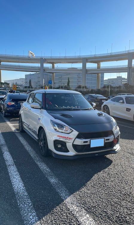 スイフトスポーツの元旦・元旦大黒に関するカスタム事例の投稿画像1枚目