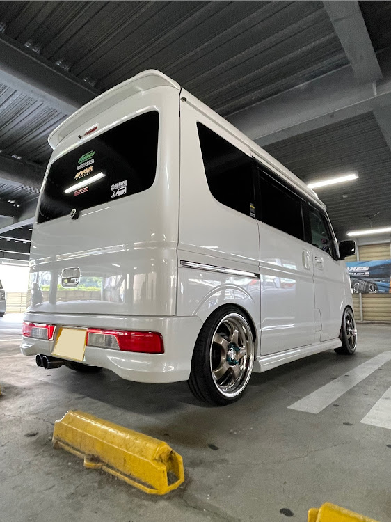 エブリイワゴンのフォロワーさんいつもありがとう！・いつもイイネ&コメントありがとうございます🙇‍♂️・WORK MEISTER  S1R・オウジファクトリー・立体駐車場盛れる？に関するカスタム事例の投稿画像3枚目