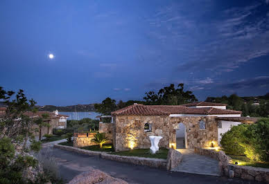 Villa with pool and terrace 4