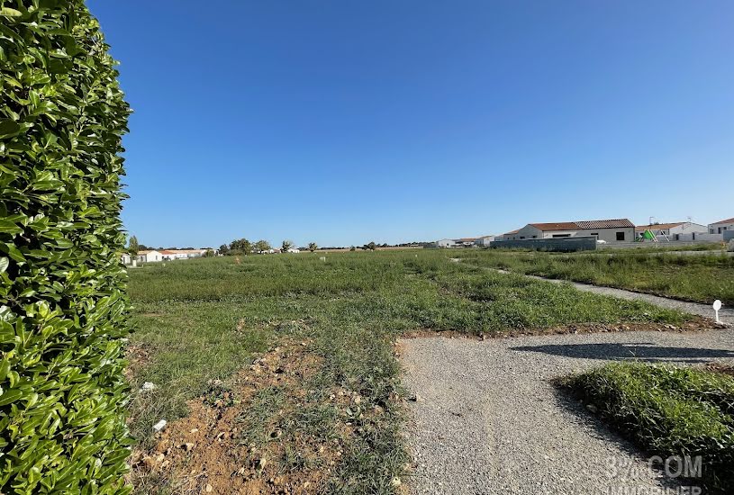  Vente Terrain à bâtir - 695m² à Saint-Porchaire (17250) 