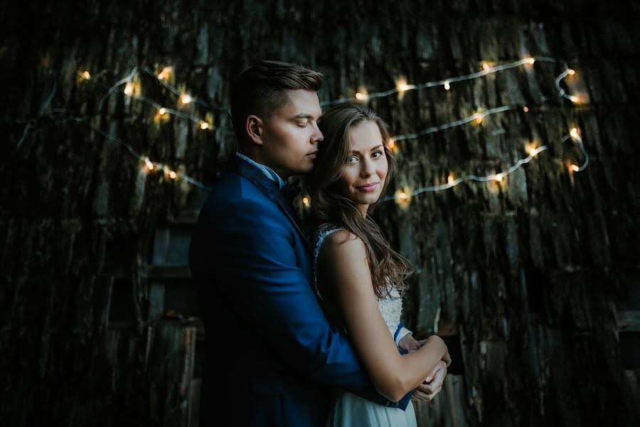 結婚式の写真家Diana Cermakova (dianacermakova)。2019 4月11日の写真