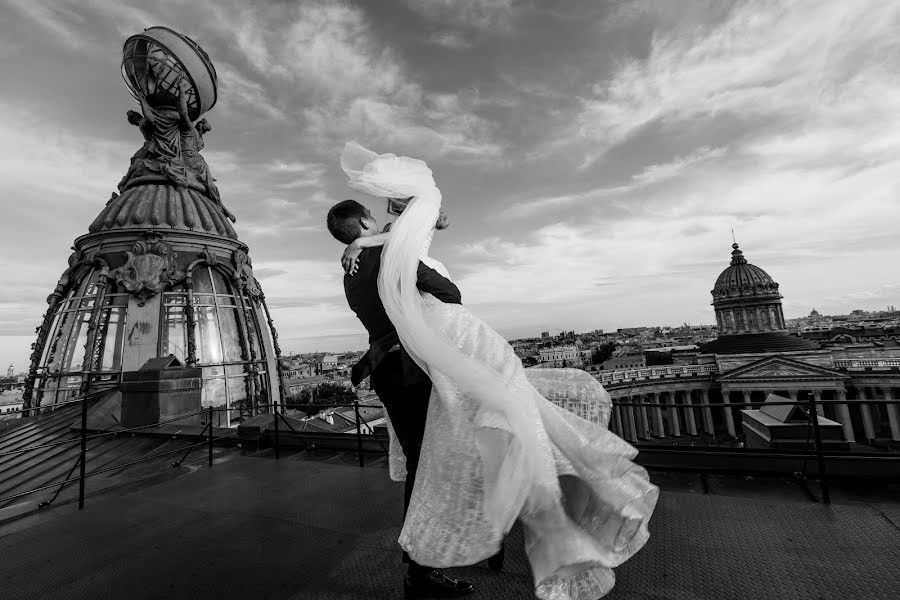 Photographe de mariage Liza Karazhova (lizaka). Photo du 17 août 2018