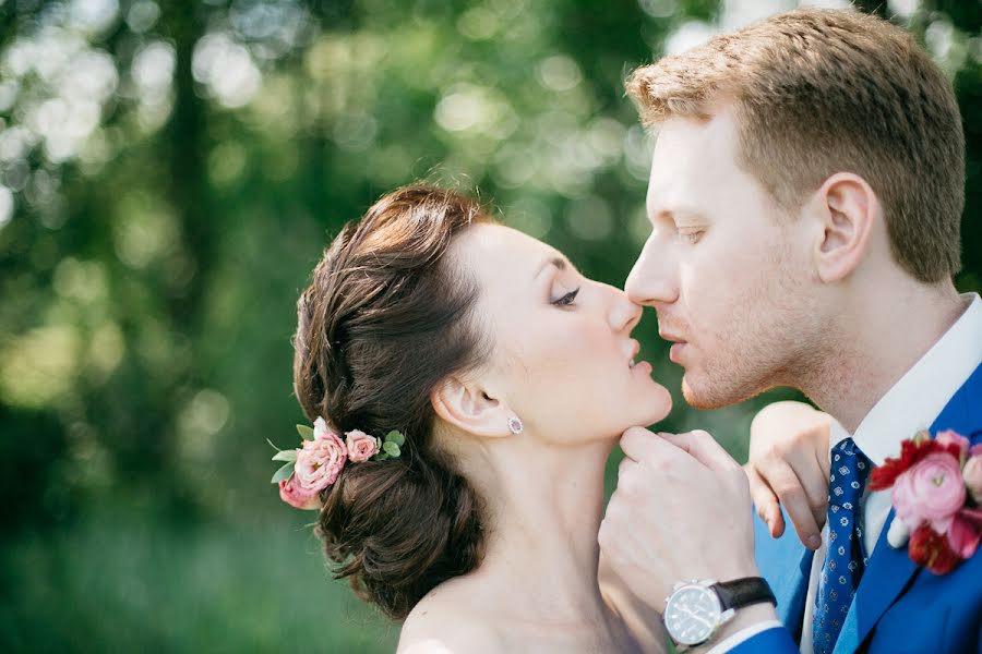 Fotografo di matrimoni Marina Lobanova (lassmarina). Foto del 15 giugno 2015