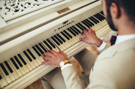 Fotógrafo de casamento Pavel Scherbakov (pavelborn). Foto de 9 de agosto 2015