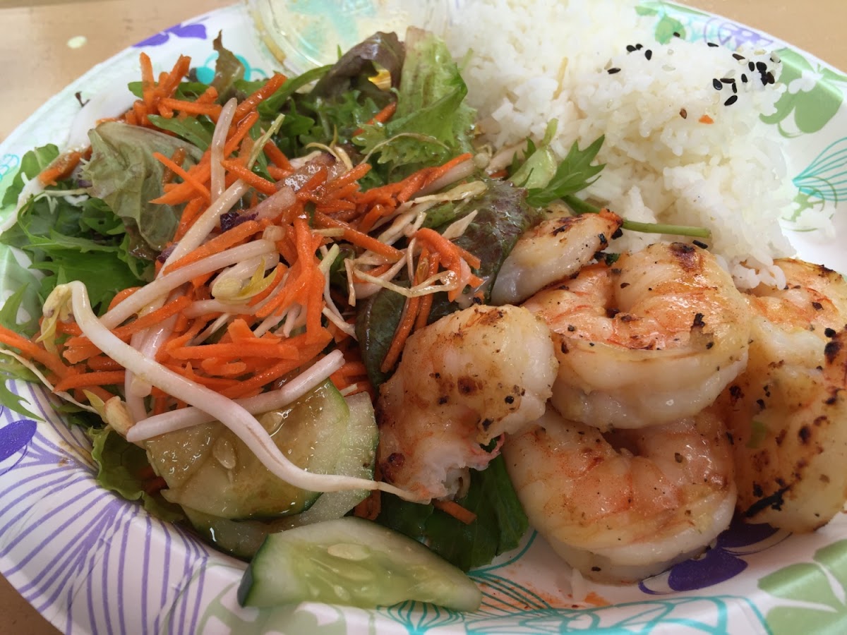 Shrimp plate with GF salad dressing