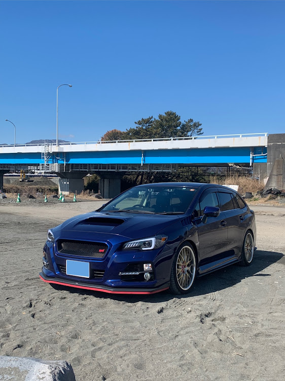 レヴォーグの密を避けてドライブ・値上がり前にに関するカスタム事例の投稿画像1枚目