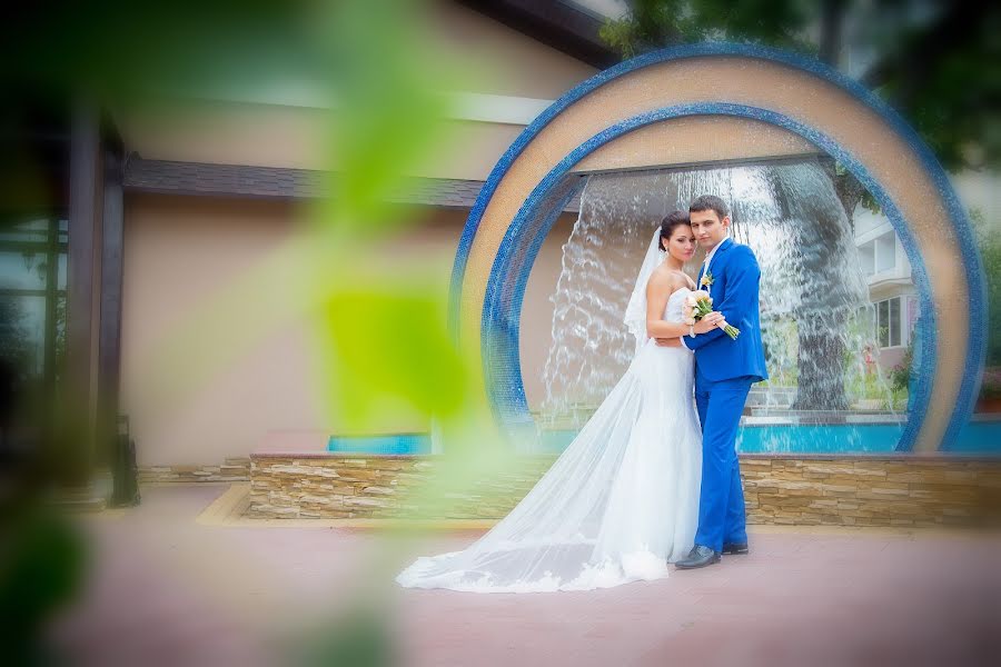 Fotografo di matrimoni Elena Kalashnikova (vrnfoto24). Foto del 16 marzo 2015