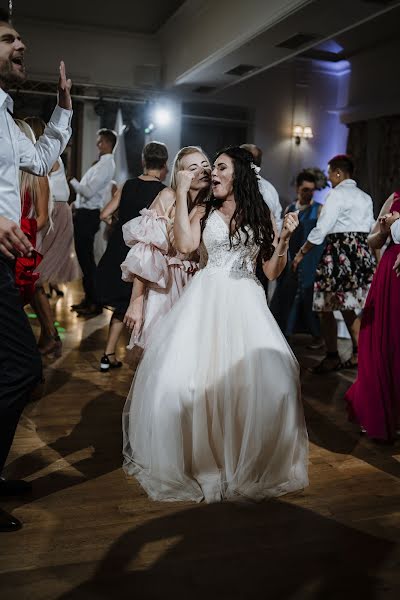 Fotógrafo de casamento Adam Kuptz (akphoto). Foto de 3 de dezembro 2020