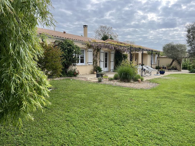 Vente maison 7 pièces 172 m² à Niort (79000), 366 500 €