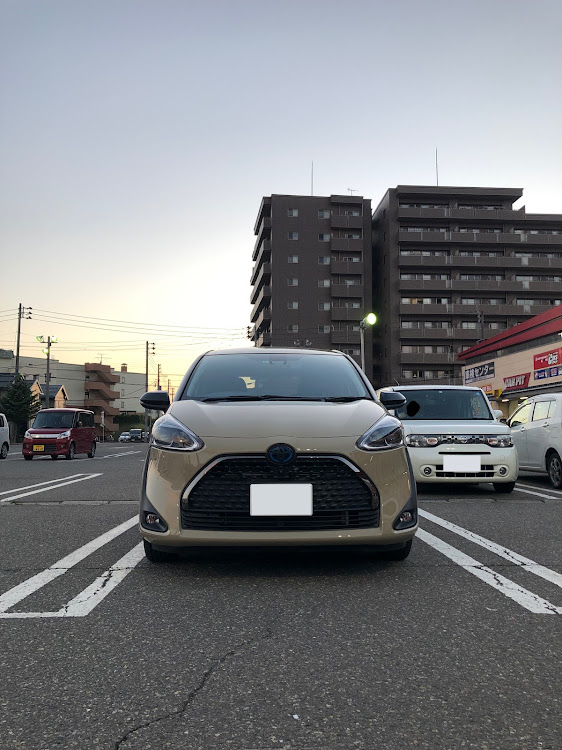 シエンタのGYEON・スーパーオートバックス・シエンタのある生活・スパシャンアレンジ施工・真横ショットに関するカスタム事例の投稿画像3枚目