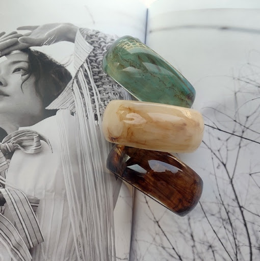Title 12, Exaggerated Irregular Translucent Acrylic Fashi...