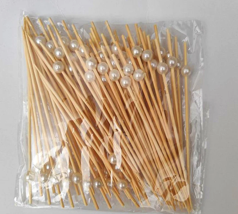 Title 3, Disposable plastic fruit forks for household us...