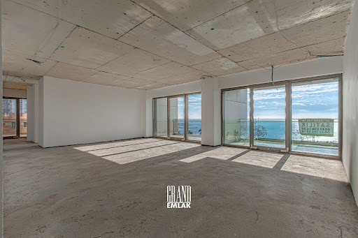 Apartment 5