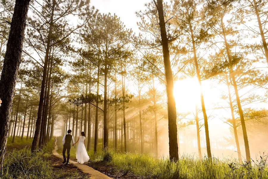 Fotografer pernikahan Tran Binh (tranbinh). Foto tanggal 16 Juni 2018