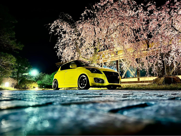 スイフトスポーツのZC31S・サクラと愛車・夜桜コラボ・2台で爆音に関するカスタム事例の投稿画像2枚目