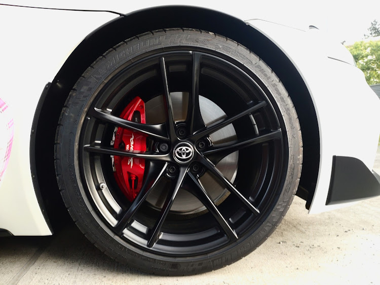 スープラのみんなのセンターキャップが見たい・ノートオーラNISMO・GRスープラ・日産・洗車に関するカスタム事例の投稿画像2枚目