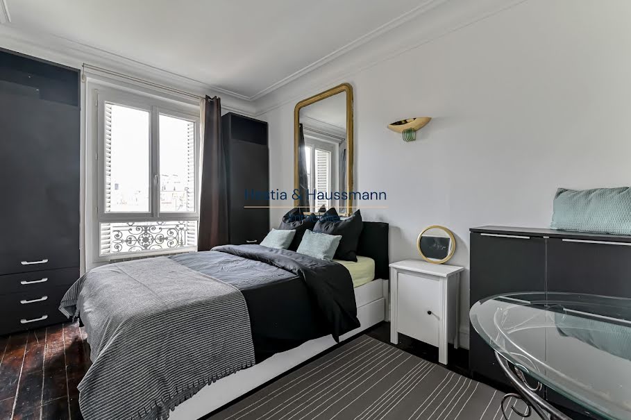 Location meublée appartement 2 pièces 25 m² à Paris 10ème (75010), 1 290 €