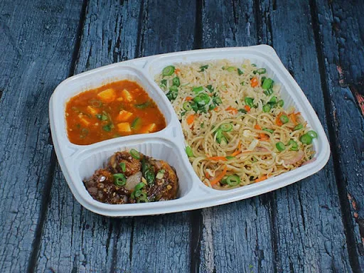 Chinese Veg Hakka Noodles Combo