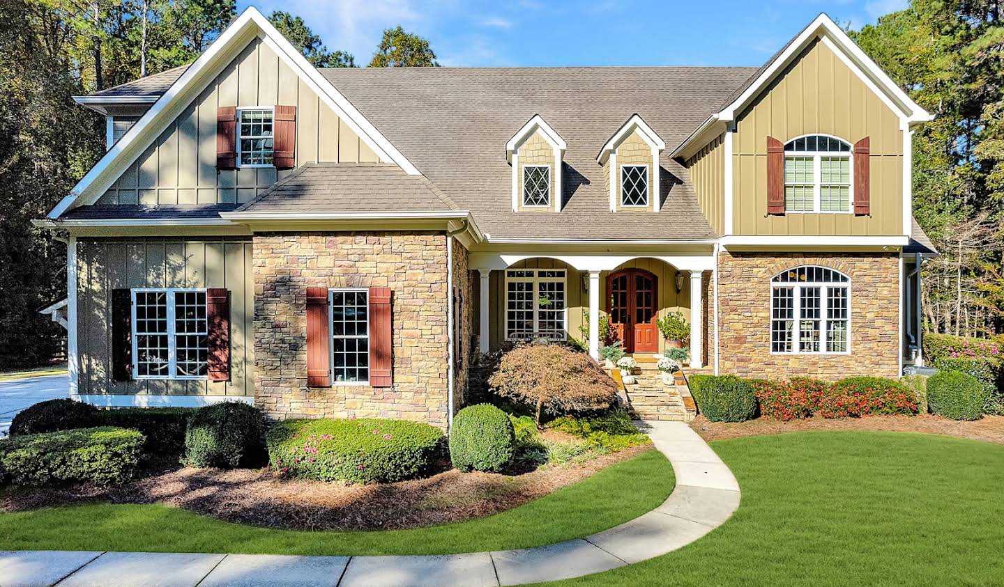 House with pool and garden Fayetteville