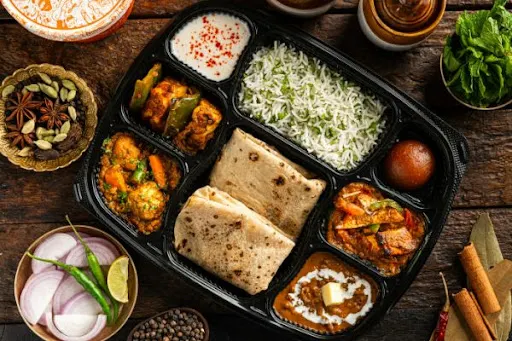 Veg Premium Thali